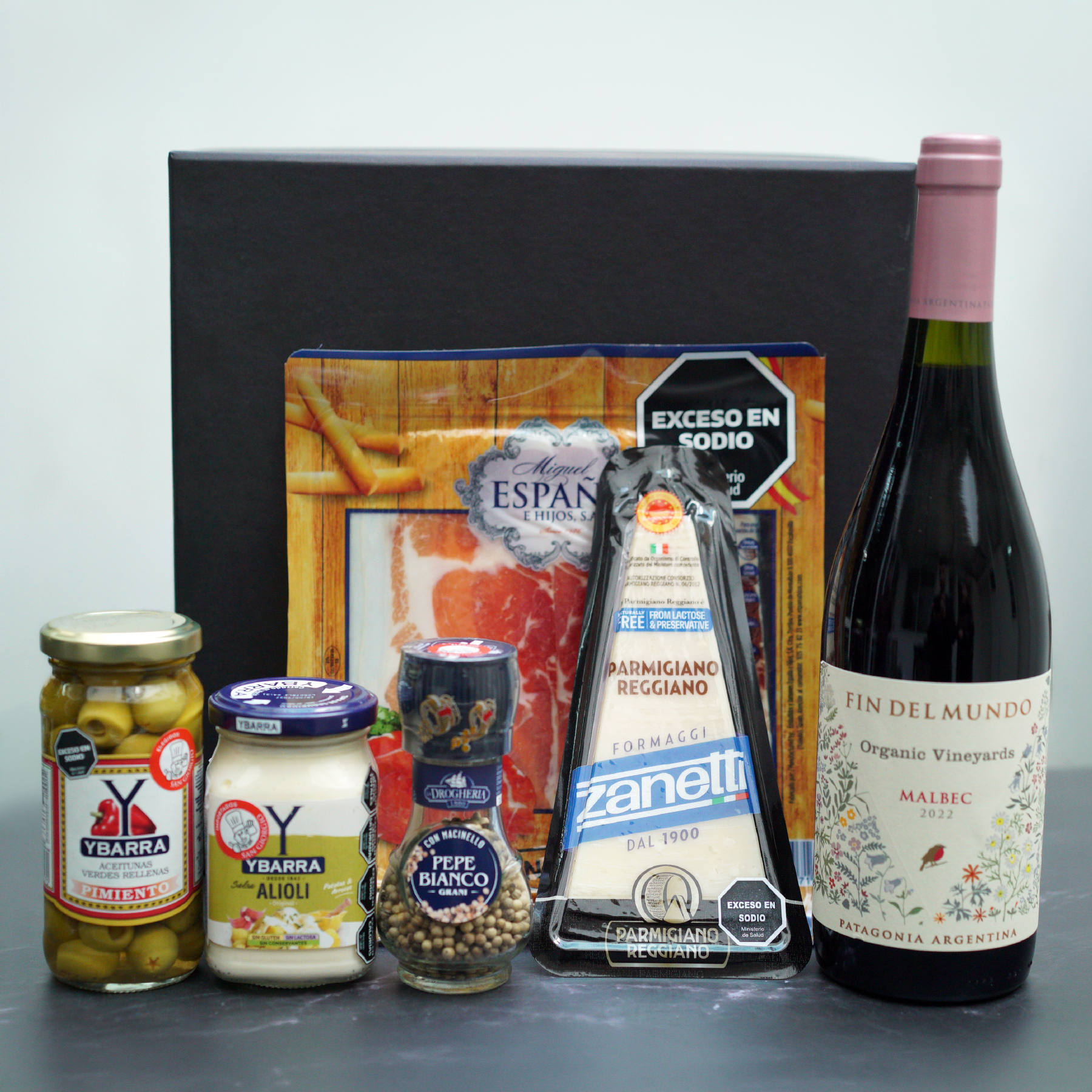 Box regalo aperitivos productos importados gourmet 